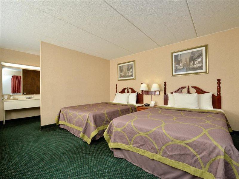 Days Inn By Wyndham Lenox Ma Bagian luar foto