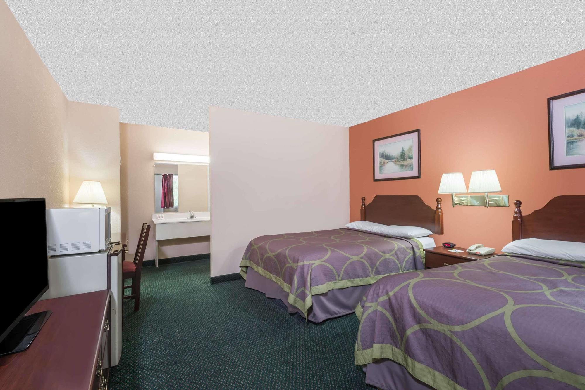 Days Inn By Wyndham Lenox Ma Bagian luar foto
